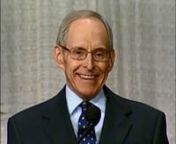 This clip was from Harold Klemp’s 2008 talk “Shifting Gears.” For more inspiring stories and information on other spiritual topics, please visit http://www.EckankarBlog.org ornhttp://www.AnimalsAreSoul.blog.nnI was in the grocery store, minding my own business, and all of a sudden I heard this person talk. I looked, and there was a woman beside me. She was talking away, but she was looking at the vegetables.nnThis was interesting. So I looked at her and said, “Did you say something?”nn