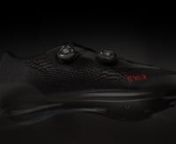 Road bike knitted shoes fizik Infinito R1 Knit: https://www.fizik.com/eu_en/infinito-r1-knit.htmlnnWhile still providing all the advanced features race tested with Pro Peloton athletes, this latest version of the Infinito R1 features a knitted construction that seamlessly integrates ventilation throughout the upper.nnFizik Knit uppers are a cut above traditional woven fabric or microfiber uppers. These uppers are created with electronic knitting machines by linking loops of yarn on needles and t