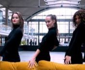 On aime la danse chez BOBOCHIC!nnUne superbe vidéo tournée @STATIONF avec une chorégraphie spéciale autour de nos canapés édition limitée!nnwww.bobochicparis.com