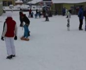 2 year old Jacob snowboarding with Momy&amp;Daddy