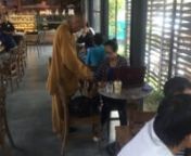 Does not speak Khmer or English. nAnd why would he be upset at someone taking pictures of him?nhttp://jinja.apsara.org/2015/04/fake-monks-in-phnom-penh-cambodia-update/
