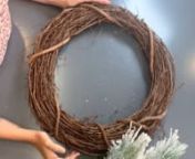 Let&#39;s make a beautiful Rose Gold Poinsettia Grapevine Christmas/Winter Wreath.nnYou can customize this project by adding your own colors or attachments, but use the same technique.nnSupplies:n24