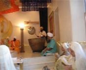 Powerful and beautiful Guru Gobind Singh Ji&#39;s Jai TeGang Kirtan Meditation with the Nagara drum, and Jetha, for more than 1/2 hour with the Sangat celebrating Vaisakhi at Siri Singhasan e Khalsa Gurdwara in Espanola, New Mexico.Wahe Guru!