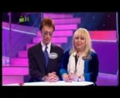 RIP sweet Hero..Robin Gibb(Bee Gees) and wife Dwina appearing in Mr and Mrs.. We praid for Robin while he was in coma fighting hard for his life.. I thought of sharing this video for people who dont know Robin Gibb.Both have so much humour.. and they care. Both vegetarian.n♥♥♥ Repose en paix gentil Héro .. Robin Gibb (Bee Gees) et son épouse Dwina dans l&#39;émission Mr and Mrs, pour récolter des dons qu&#39;ils reverseront à une assos d&#39;aide à l&#39;enfance.Nous avons prié pour Robin q