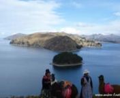 Der Titicaca See liegt in den Anden, auf einer aus mehreren Becken bestehenden Hochfläche, die als Altiplano bezeichnet wird. Mit einer Größe von ca. 8.300 km² ist er der größte See Südamerikas. Der See liegt ca. 3.820 m über dem Meerespiegel und ist damit der höchstgelegene schiffbare See der Welt. Die Isla del Sol „Sonneninsel“ ist eine zu Bolivien gehörende Insel im Titicacasee. Die höchste Erhebung der Insel (Cerro Chequesan) ist 4.075 m .nnSee More Clips: www.andre-f.net