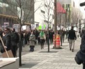 Montréal, le 1er avril 2012, la droite se mobilise et réclame encore plus de frais de scolarité ! OUI à l’élite universitaire et aux inégalités sociales !