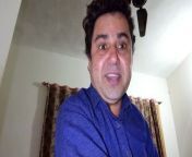 &#60;br/&#62;Samiullah Khatir: Your Daily Dose of Pashto Passion!&#60;br/&#62;Welcome to the vibrant world of Samiullah Khatir, where Pashto language comes alive with insightful discussions, thought-provoking narratives, and a dash of playful humor!&#60;br/&#62;Whether you&#39;re a seasoned Pashto speaker or just starting to explore its beauty, Samiullah&#39;s channel has something for everyone. Dive into the depths of social issues, dissect political complexities, travel through historical landscapes, and lose yourself in the lyrical magic of Pashto literature. But that&#39;s not all! Samiullah&#39;s playful spirit shines through in his hilarious prank calls and heart-warming poems, leaving you with a smile and a renewed appreciation for the power of language.&#60;br/&#62;Here&#39;s what you can expect on Samiullah Khatir&#39;s channel:&#60;br/&#62;** Socially Conscious:** Samiullah tackles the issues that matter to his community, sparking conversations about social justice, education, and cultural preservation. He shines a light on important topics, encouraging critical thinking and positive change.&#60;br/&#62;** Politically Astute:** Delve into the intricacies of Pakistani and regional politics with Samiullah&#39;s insightful analyses. He dissects current events, provides historical context, and encourages informed political discourse.&#60;br/&#62;️ Historical Wanderer: Embark on a journey through time with Samiullah as your guide. Explore the rich tapestry of Pashto history, from ancient empires to modern struggles, gaining a deeper understanding of the region&#39;s cultural heritage.&#60;br/&#62;** Literary Luminary:** Immerse yourself in the exquisite world of Pashto literature with Samiullah. He delves into the works of legendary poets and writers, bringing their verses to life with passionate readings and insightful commentary.&#60;br/&#62;** Prankster Extraordinaire:** Get ready to laugh with Samiullah&#39;s hilarious prank calls! His witty humor and infectious energy will leave you in stitches, reminding you that laughter is a universal language.&#60;br/&#62;** Poetic Soul:** Let Samiullah&#39;s soulful poems touch your heart. He weaves words into tapestries of love, loss, hope, and resilience, showcasing the beauty and depth of Pashto poetry.&#60;br/&#62;Samiullah Khatir is more than just a YouTube channel; it&#39;s a community. Join him in celebrating the Pashto language, exploring diverse topics, and engaging in meaningful conversations. Whether you&#39;re seeking knowledge, entertainment, or a sense of belonging, Samiullah&#39;s channel has a warm place for you.&#60;br/&#62;Subscribe now and embark on a daily adventure with Samiullah Khatir!&#60;br/&#62;Don&#39;t forget to:&#60;br/&#62;Like and comment on videos to show your support.&#60;br/&#62;Share your favorite videos with your friends and family.&#60;br/&#62;Engage in discussions and share your thoughts in the comments section.&#60;br/&#62;Together, let&#39;s keep the spirit of Pashto alive and thriving!&#60;br/&#62;Keywords: Pashto language, social issues, politics, history, literature, poetry, prank calls, Samiullah Khatir, Pakistan, Khyber Pakhtunkhwa, Timergara, YouTube, culture, community, education, entertainment, discussion, analysis, curr