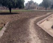 Documentary tomb asif khan old historical tomb in Asia from tomber enceinte rapidement