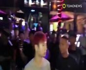 Video of a barechested showdown between two foreign tourists on street in Bali, Indonesia has gone viral there. The warriors faced off just before daybreak on Sunday, May 7.