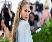 It seems JLo is a massive fan of rap music, more specifically Migos’ “Bad and Boujee.” Last night she was caught jamming out to their song and she had no shame in dancing solo! Okay, I’m loving this… girl knows she has moves and despite her boyfriend taking a seat during her mini-performance… she didn’t let that rain on her MET Gala parade!