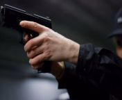 In Köln hat die Polizei am Mittwoch bei einer Zwangsräumung einen Mann erschossen. Eine Gerichtsvollzieherin erschien zum Räumungstermin in Köln-Ostheim zusammen mit der Polizei.
