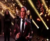 Jahmene Doulas sing Angels by Robbie Williams