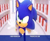 Sonic the Hedgehog stars in this advertisement for Progressive insurance